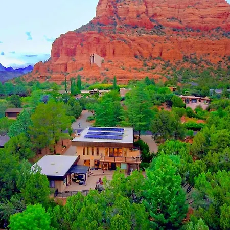 Red Rock Views And Fire Pit Stunning Sedona Home