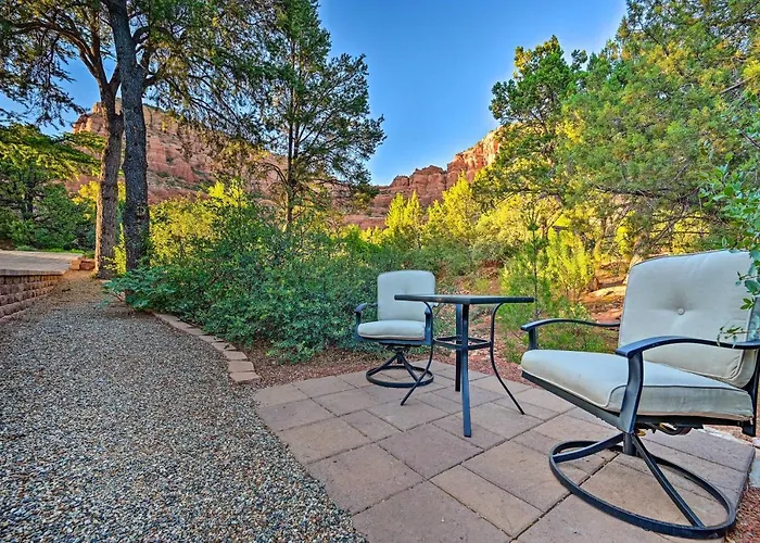 Red Rock Views And Fire Pit Stunning