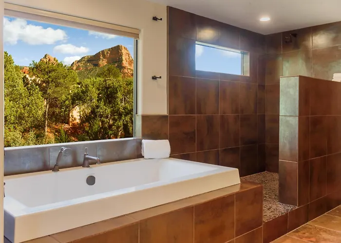 Red Rock Views And Fire Pit Stunning